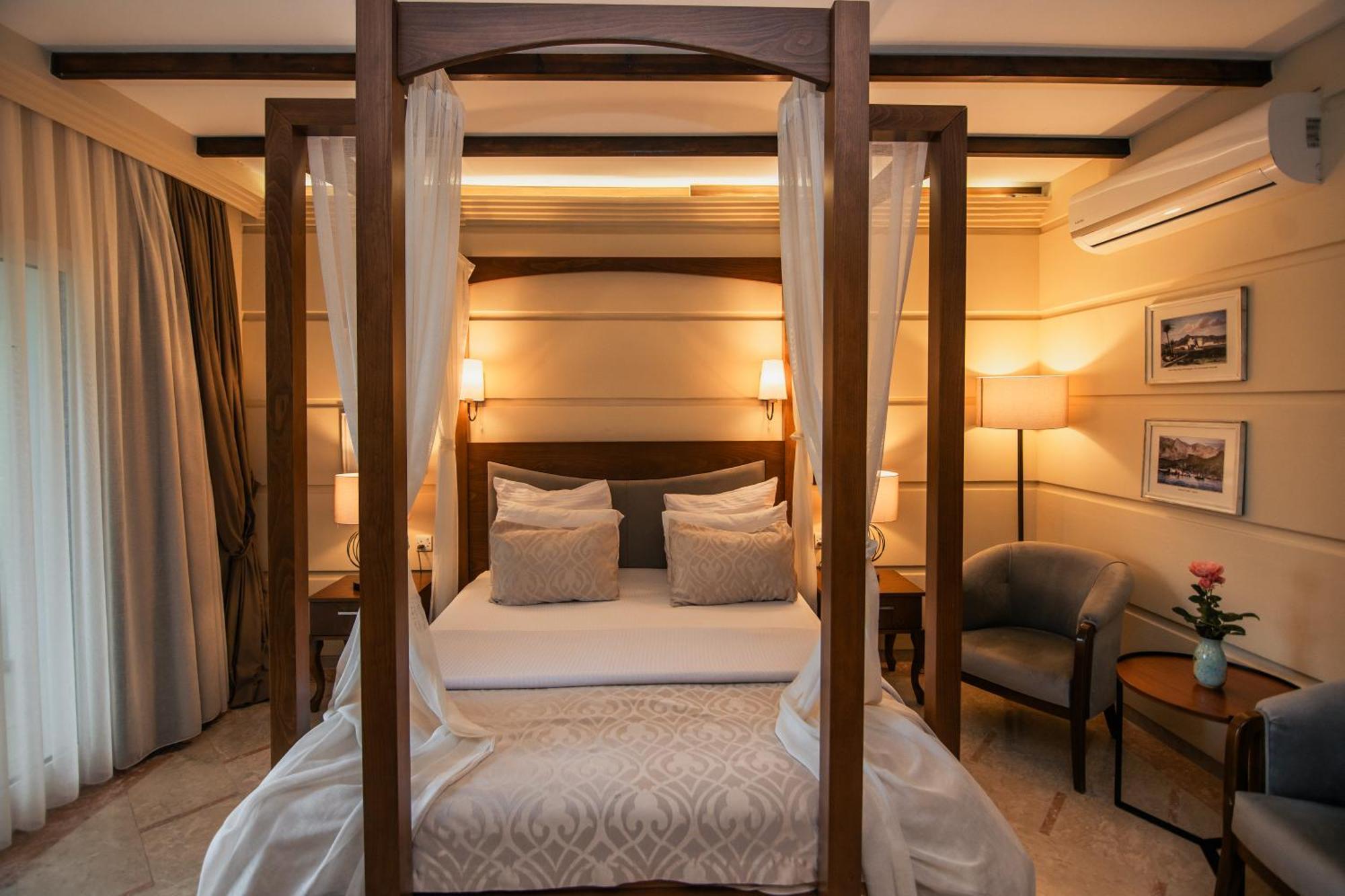 Bellapais Gardens Hostel Ngoại thất bức ảnh