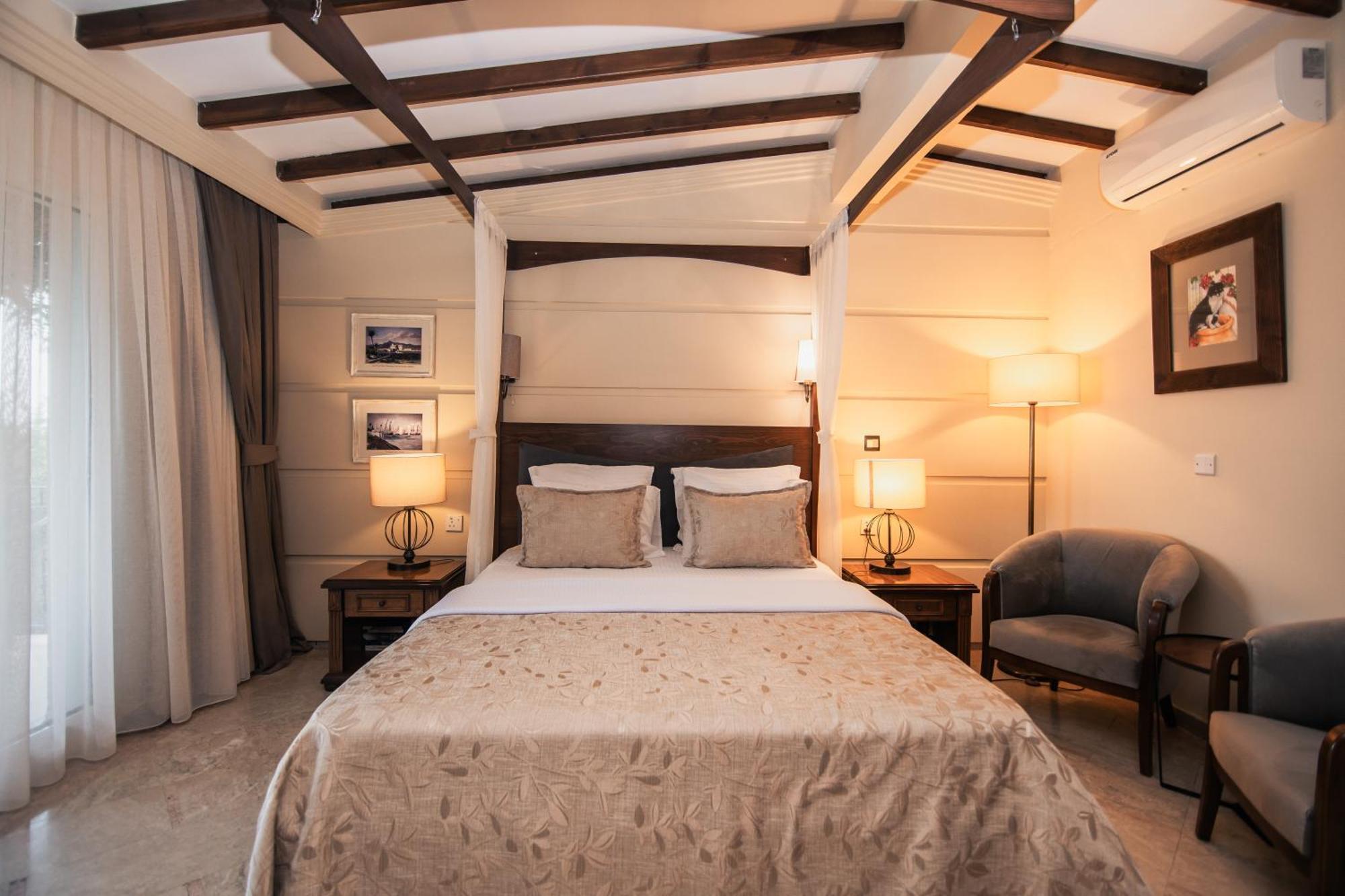 Bellapais Gardens Hostel Ngoại thất bức ảnh