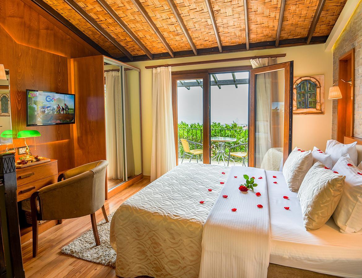 Bellapais Gardens Hostel Ngoại thất bức ảnh