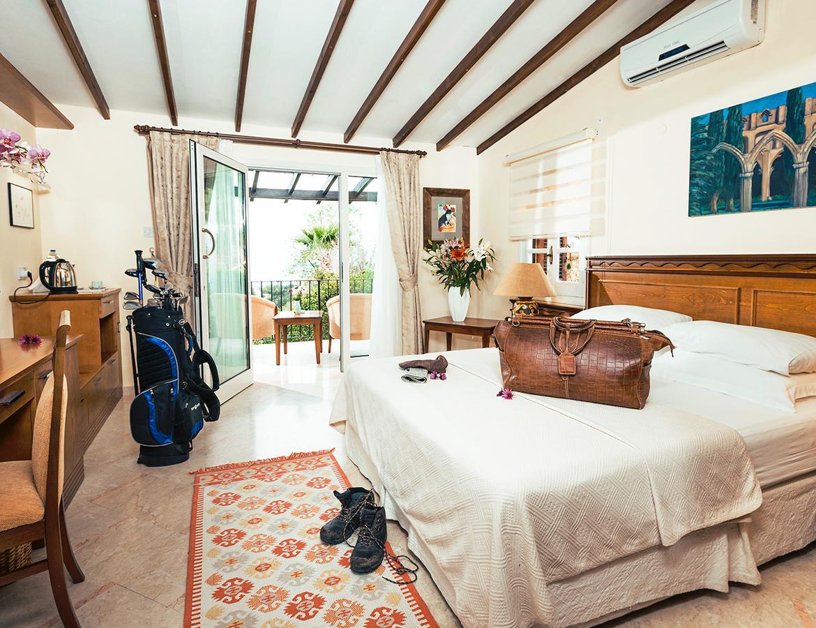 Bellapais Gardens Hostel Ngoại thất bức ảnh